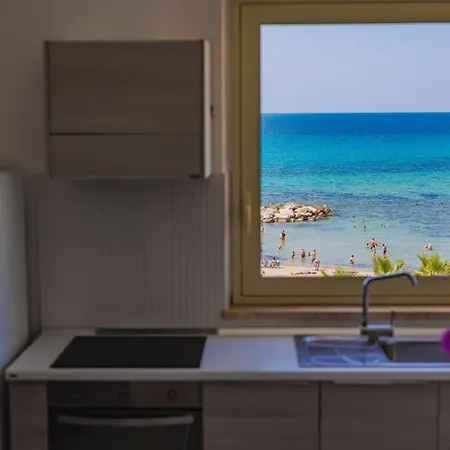 Brezza Di Tramontana דירה *